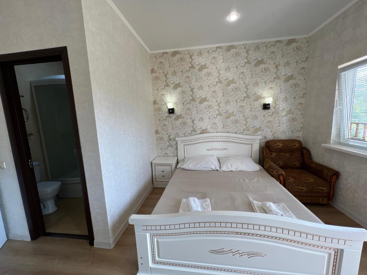 Gostievoi Dom Meri New Athos Exterior photo
