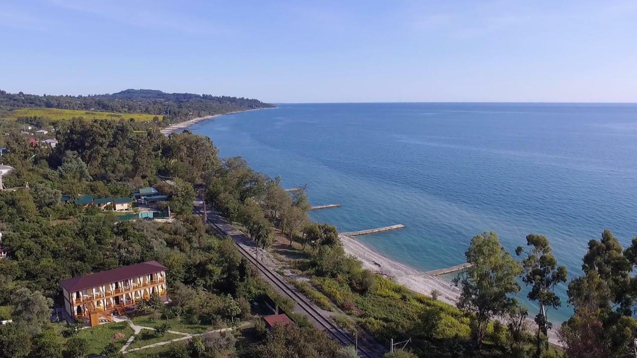 Gostievoi Dom Meri New Athos Exterior photo